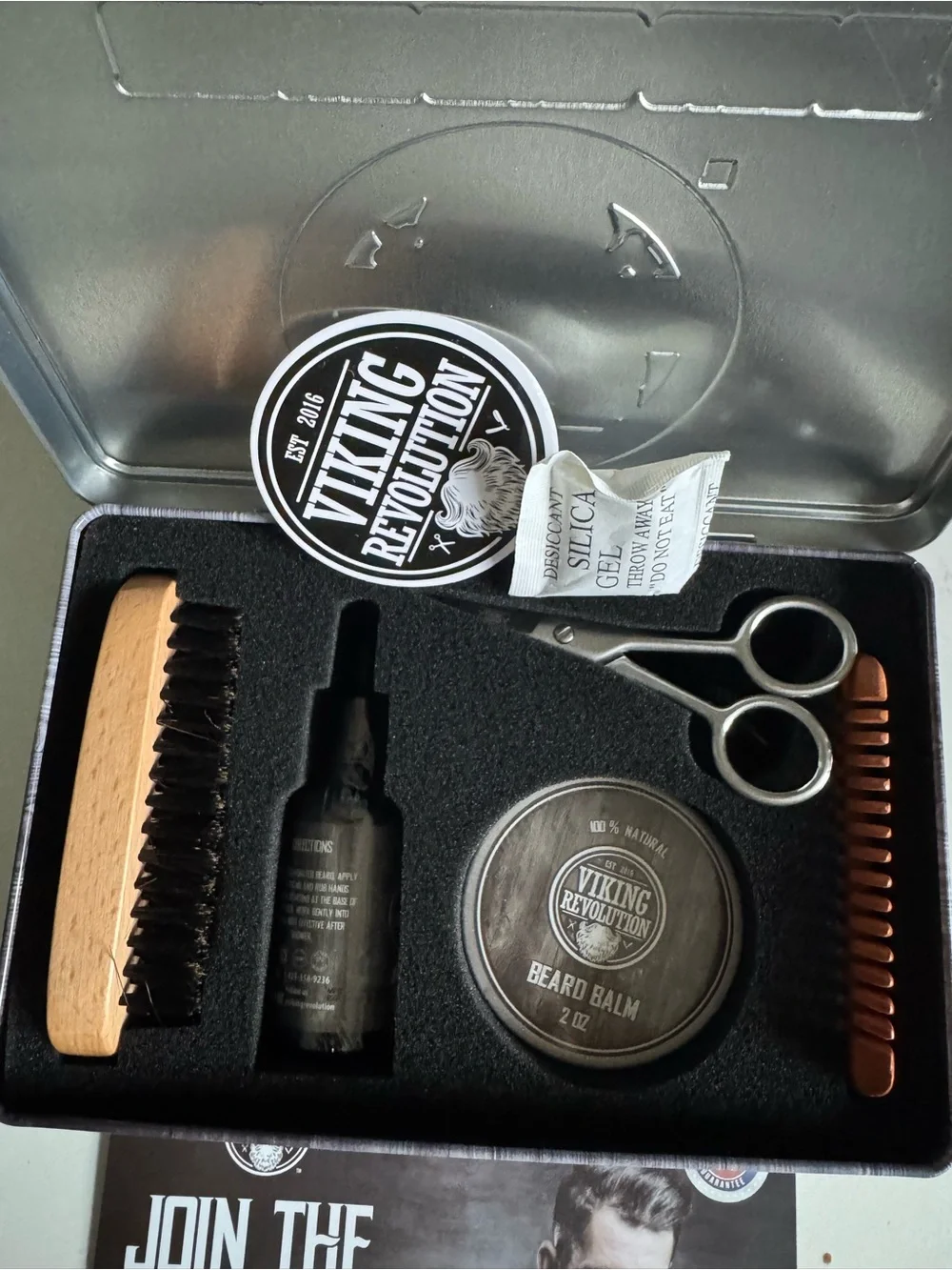 Revolution Men’s Beard Care Kit – Gray Grooming Set